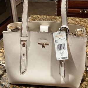 White Michael kors purse!